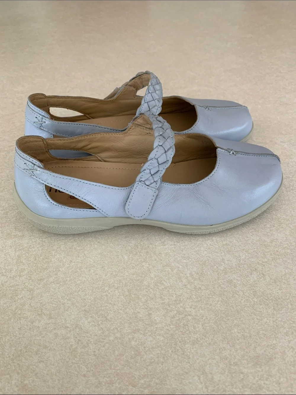 hotter Shake Leather Powder Blue Braided-Strap Mary Jane Flats Women’s Size 8